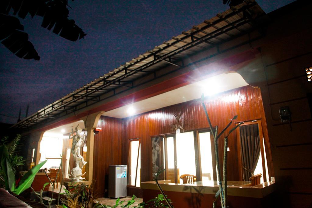 Canang Sari House Ubud Exterior foto